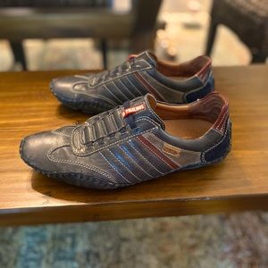 Pikolinos leather slip on shoes size 41 (8.5) Lightly used. Super comfortable.